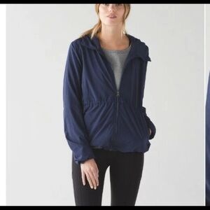 Lululemon "Belle" Jacket Deep Indigo Hood Lightweight 6.
